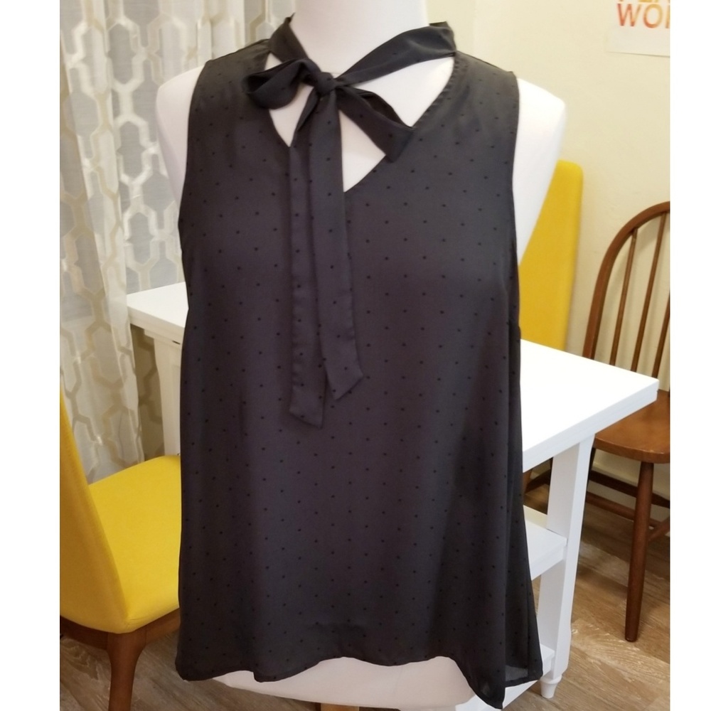 Polka Dot Print Georgette Tie Neck Sleeveless Top